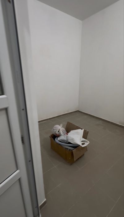 Оренда 47м2 приміщення з Фасадом в Зубрі, Новобудова