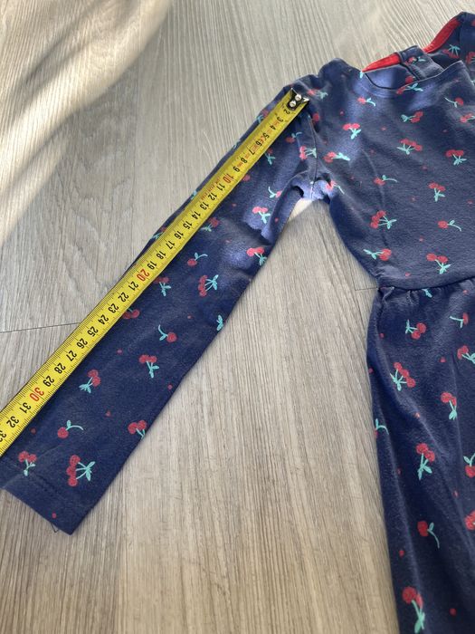 Sukienka dziewczęca rozmiar 104/110