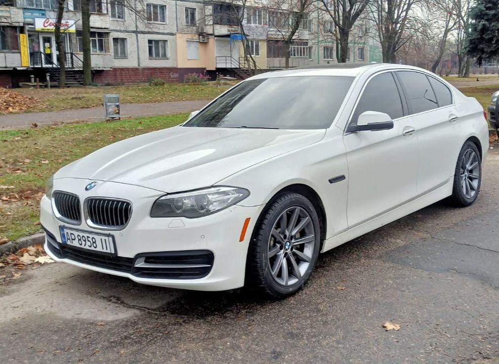 BMW 535i f10 2013 рестайл lci