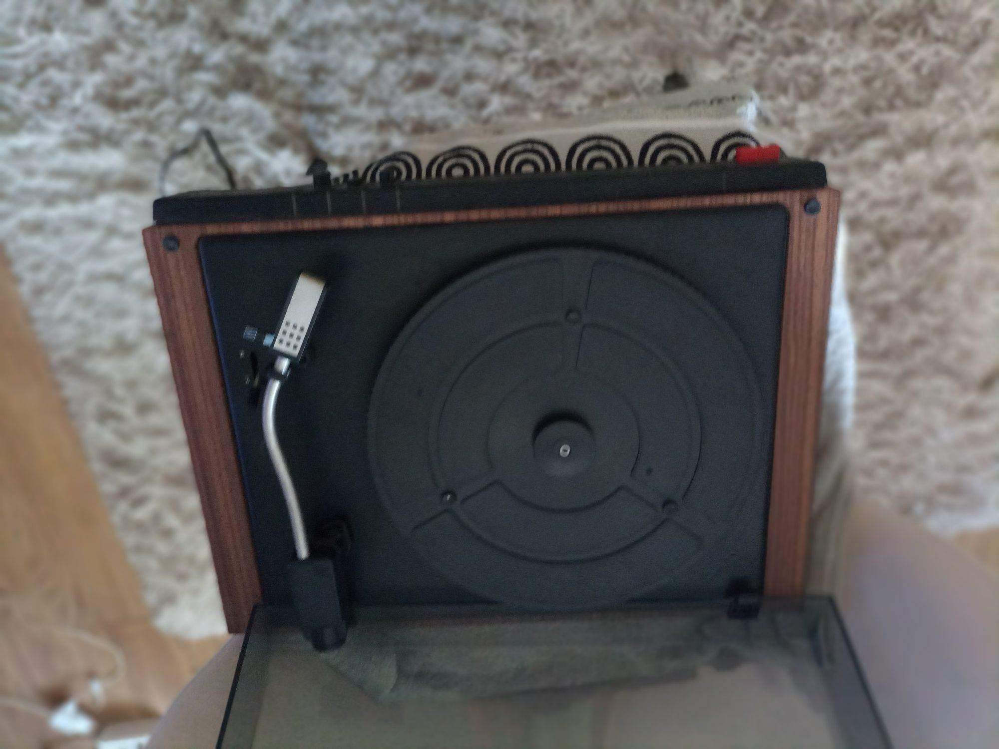 Gramofon Emmanuel 2 na części