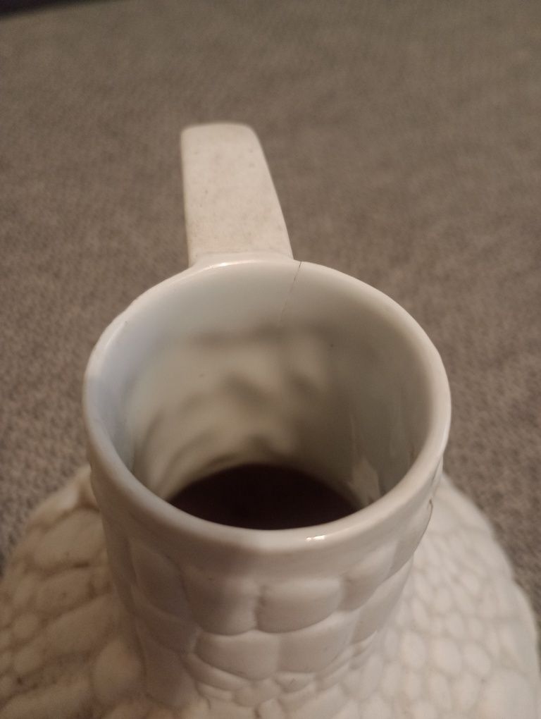 Wazon wazonik Kaiser porcelanowy nieszkliwiony biskwit