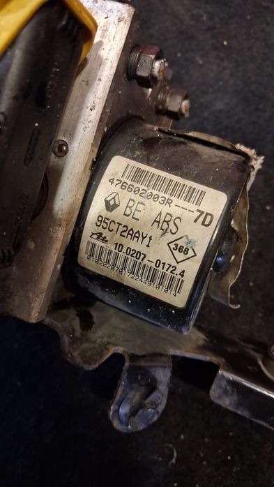 Блок ABS Renault Megane 3 476602003r