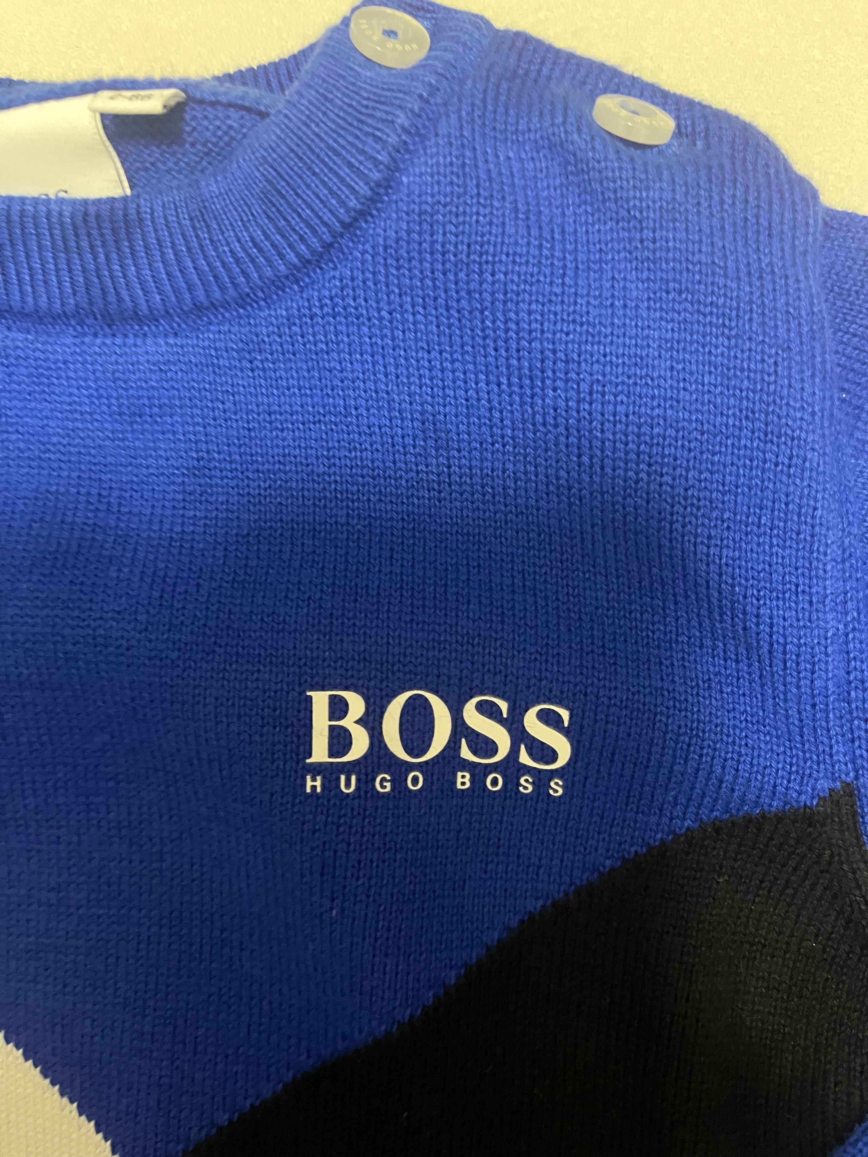 Hugo Boss sweterek