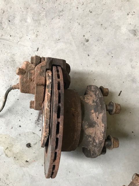 Manga de eixo Frente esquerda Mitsubishi Canter 3.0