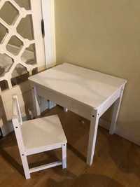Mesa e cadeira madeira para criança