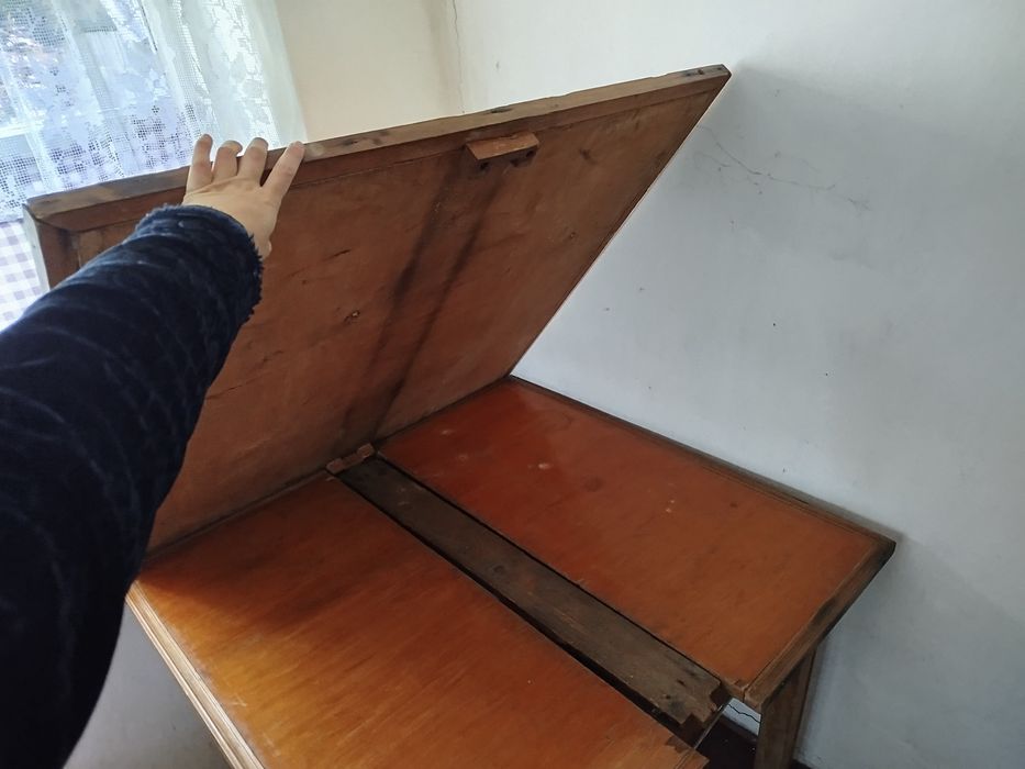 Міцний розкладний ретро стіл з натурального дерева