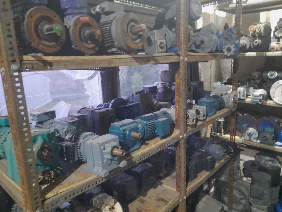 Motoreduktor przekładnia silnik elektryczny elektrobeben wibrator