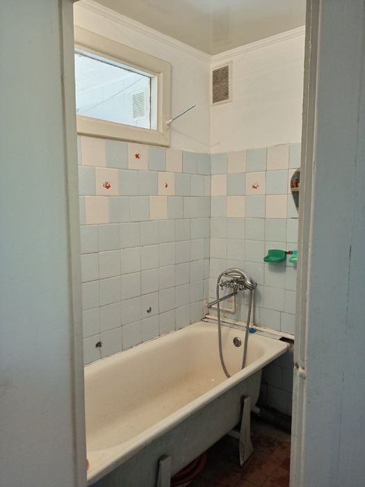 Продам 3 к квартиру в центрі