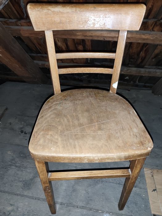 Krzesła do renowacji