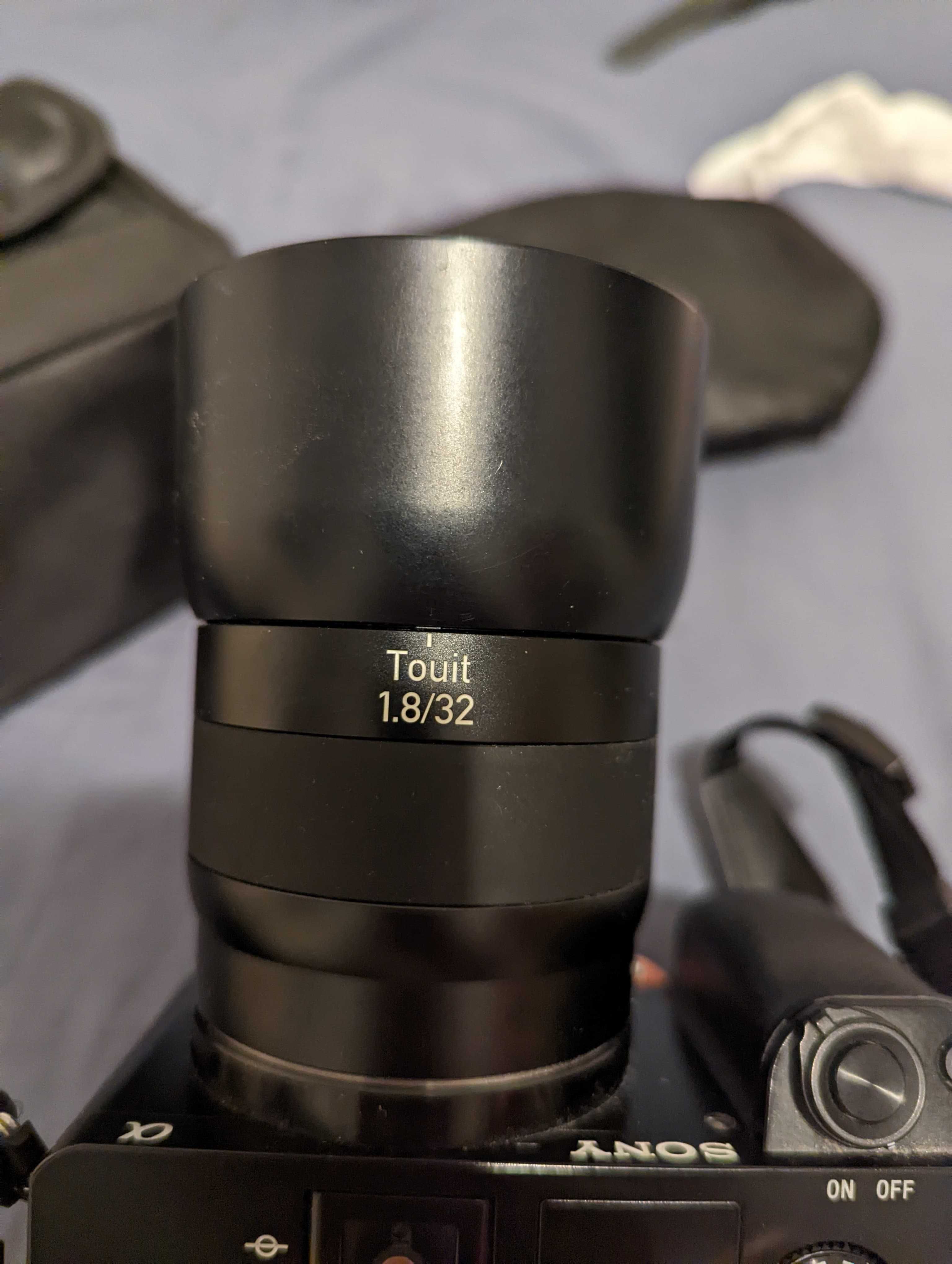 Zeiss Touit 32mm F/1.8 (Sony)