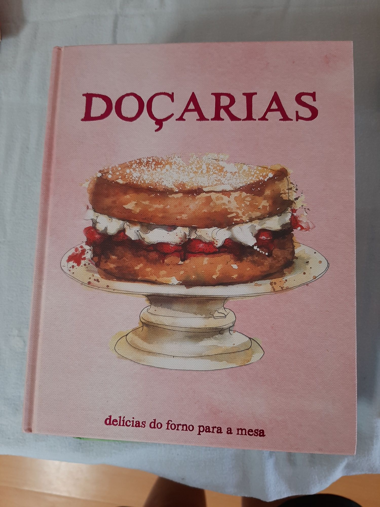 Vários livros de culinária