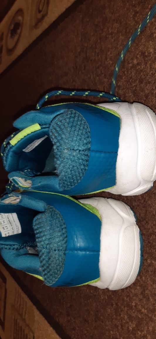 4F r. 35 buty adidas lekkie sportowe pianka zielone