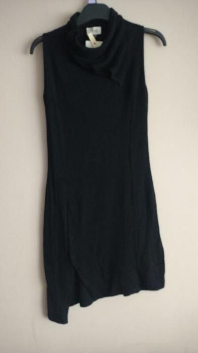 sukienka asymetryczna czarna sesst caterina 42 L XL z metką dzianina