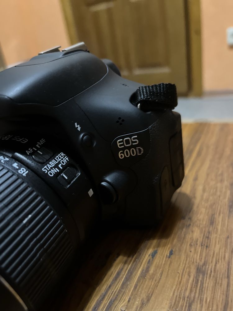 Canon eos600d майже новий!