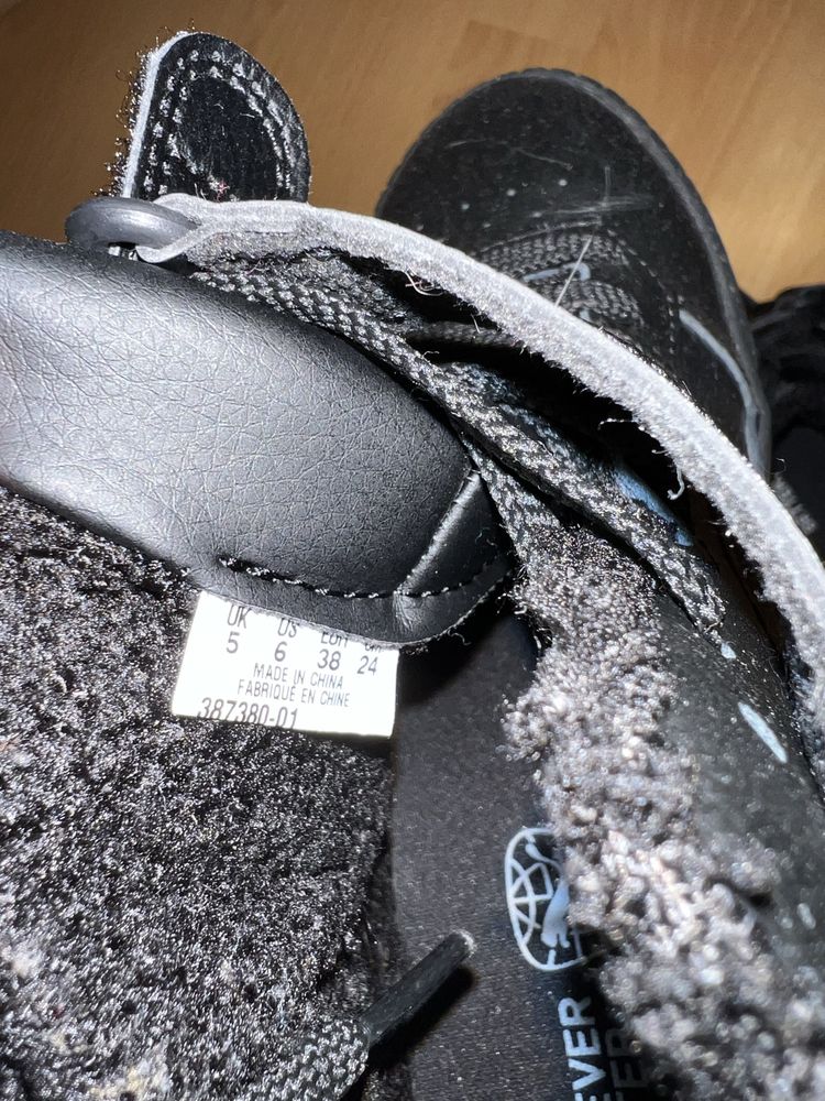 Новые зимние кроссовки Puma