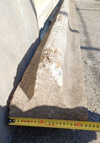 Перемички бетоні бордюри.