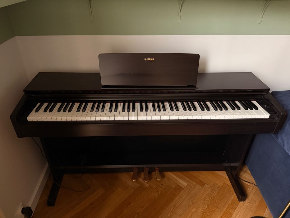 Pianino cyfrowe Yamaha arius YDP 143