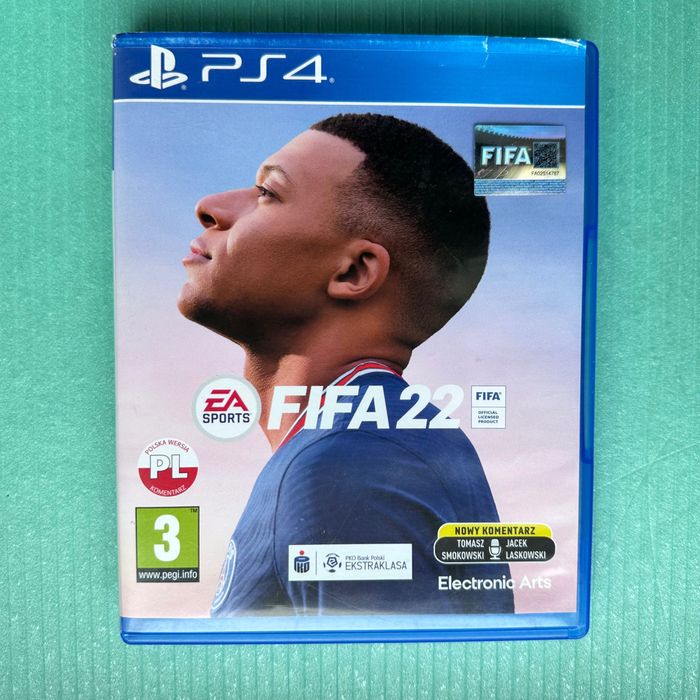 Gra FIFA 22 na PS4