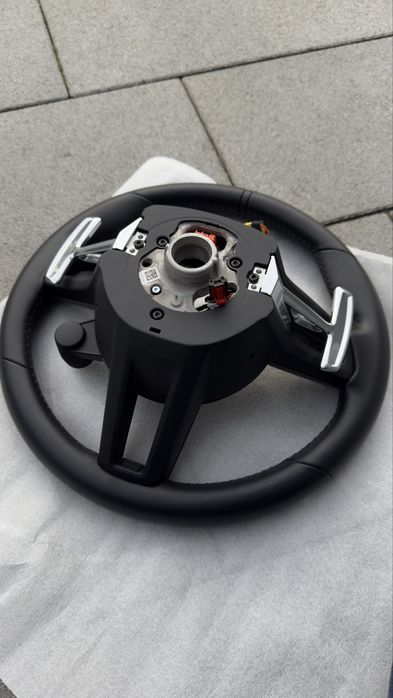 Kierownica Porsche Macan S 2023 Sport Chrono Package Plus , ogrzewana.