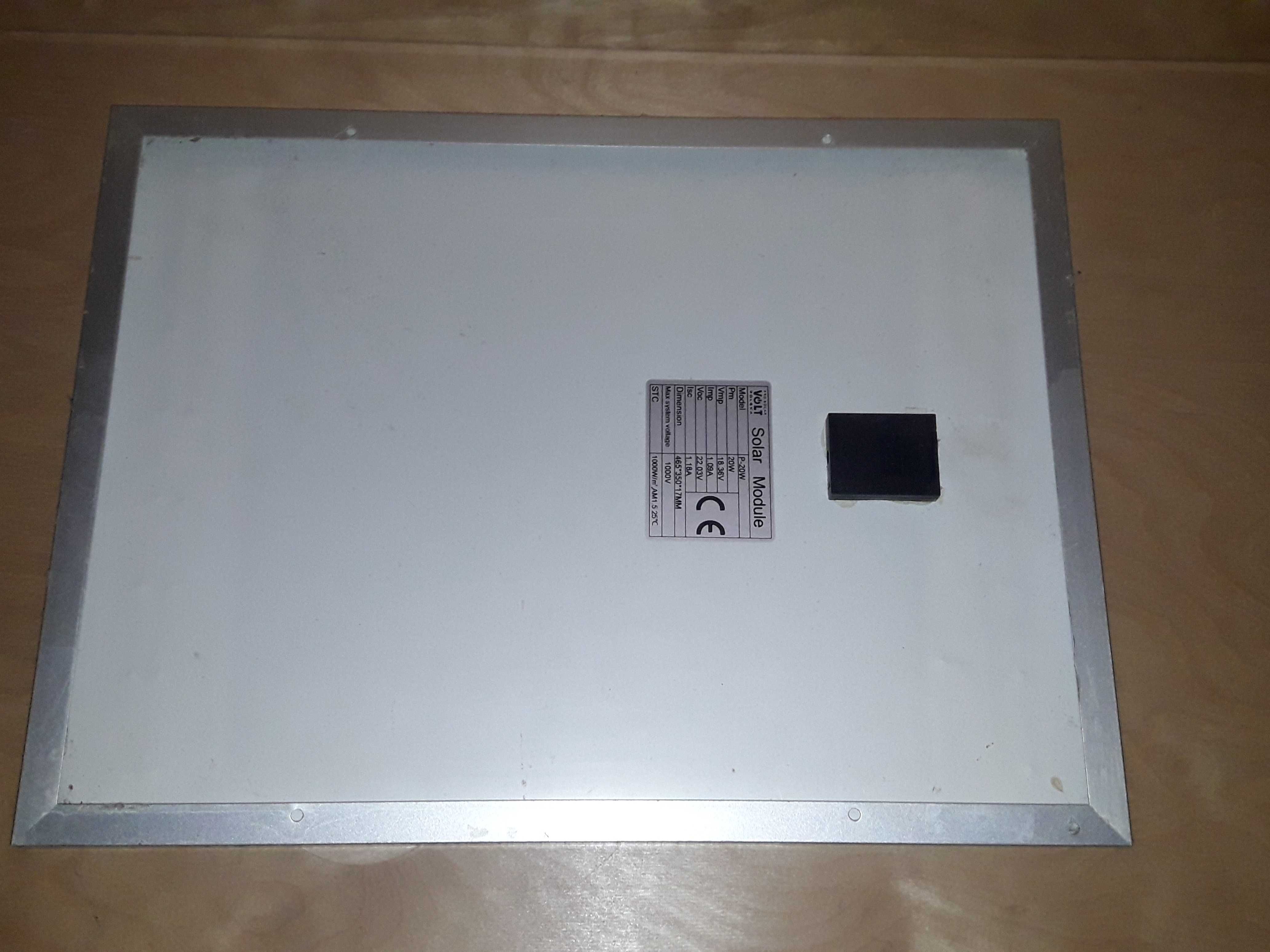 Panel solarny fotowoltaiczny Volt  P - 20W - 12v [ 465x350x17mm ]