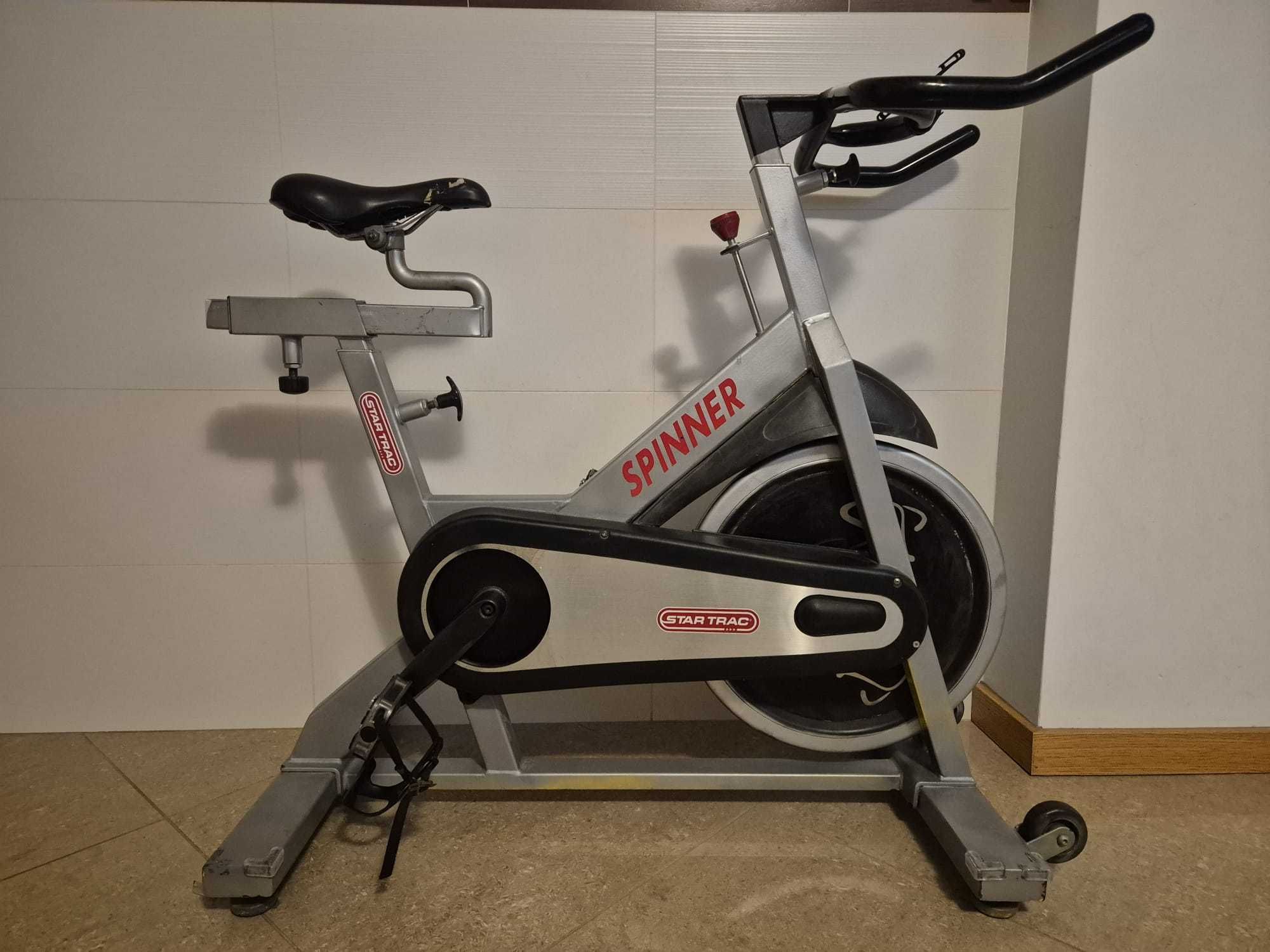 Bicicleta Estática Spinning - Star Trac Spinner (Profissional)