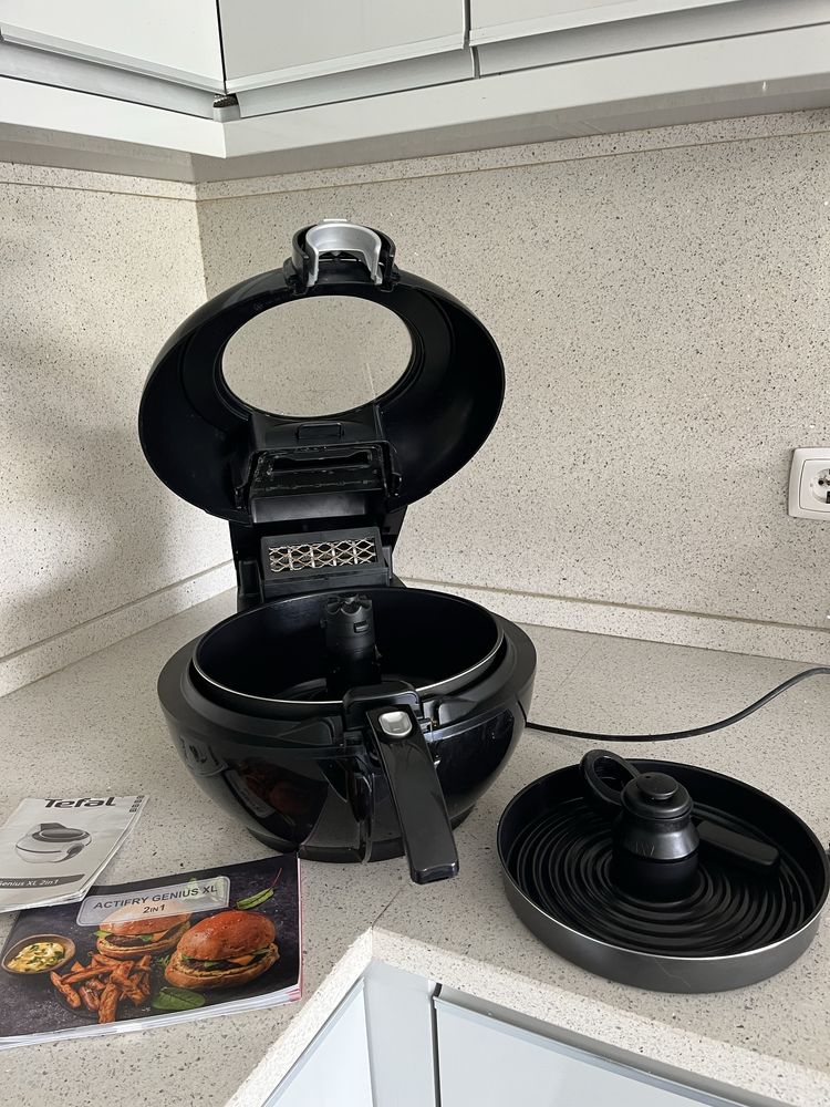 TEFAL Air Fryer Actifry Genius XL (1.7 L - Preto)