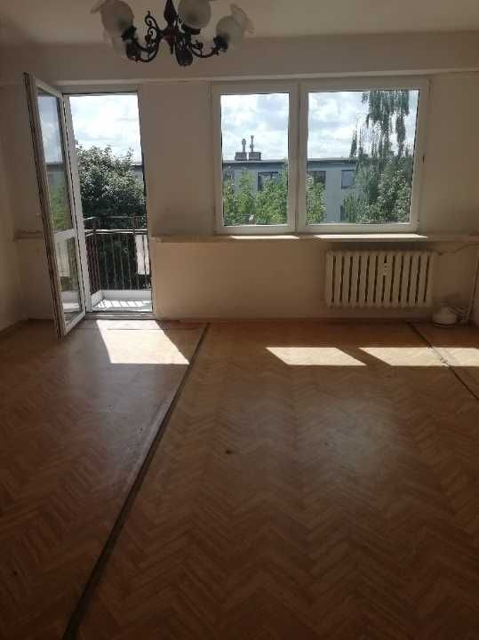 Sprzedam mieszkanie w bloku-3 pokoje