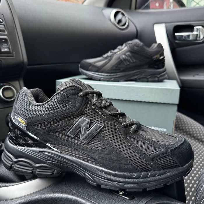 Кросівки чоловічі хутро New Balance 1906R Black Gore-Tex 41-45