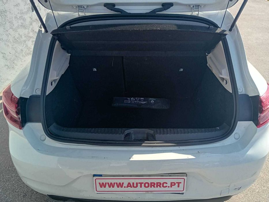 Renault Clio 1.5 blue dci Evolution c/IVA ( pequeno sinistro )