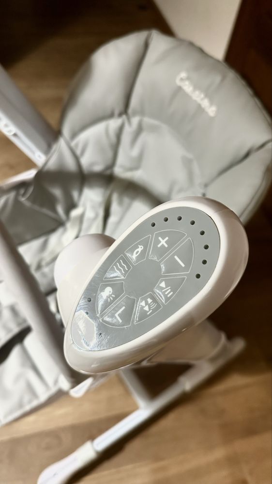 Krzesełko do karmienia + huśtawka 2w1 Indigo Caretero