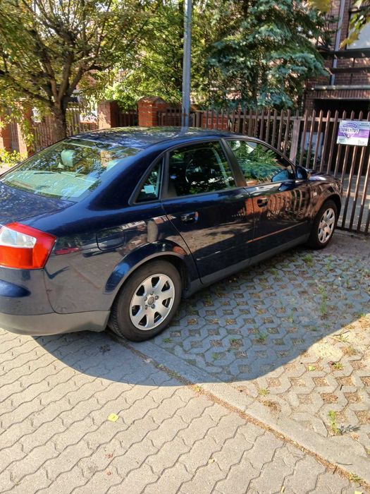 AUDI A 4 1,9 TDI 2004 ROK