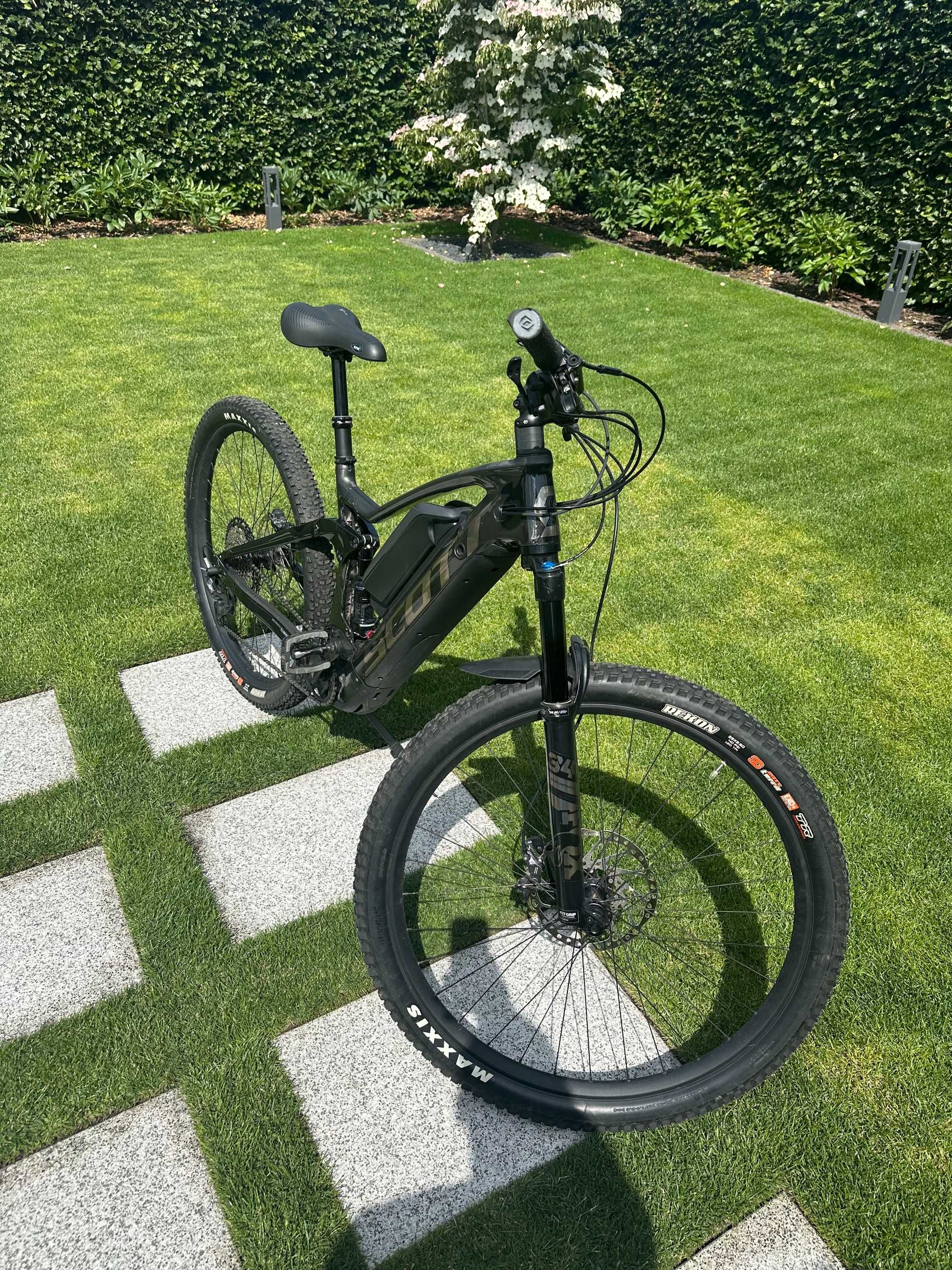 Scott Strike eRIDE 900 Premium rama karbonowa rozmiar M full