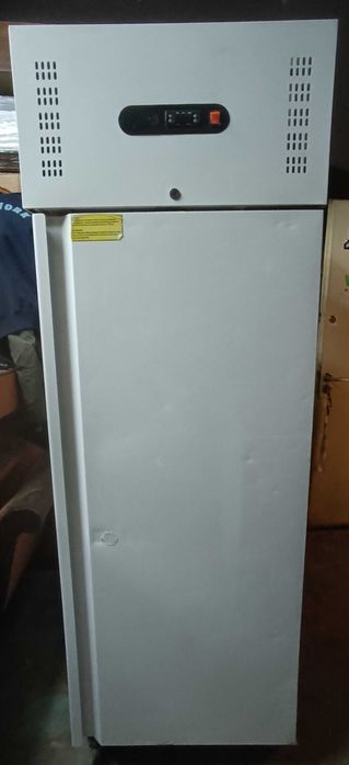 Szafa chłodnicza Lodówka Gastronomiczna  Stalglast model 650L