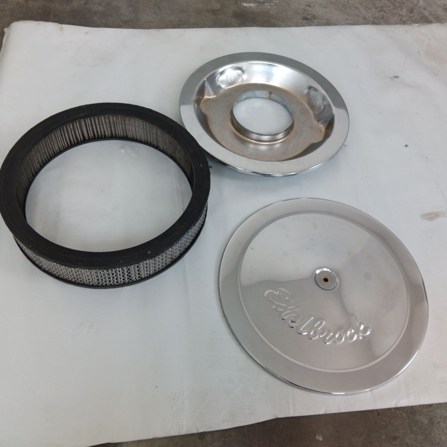 Filtr powietrza Edelbrock 14" 355mm Corvette Mustang Firebird sbc bbc