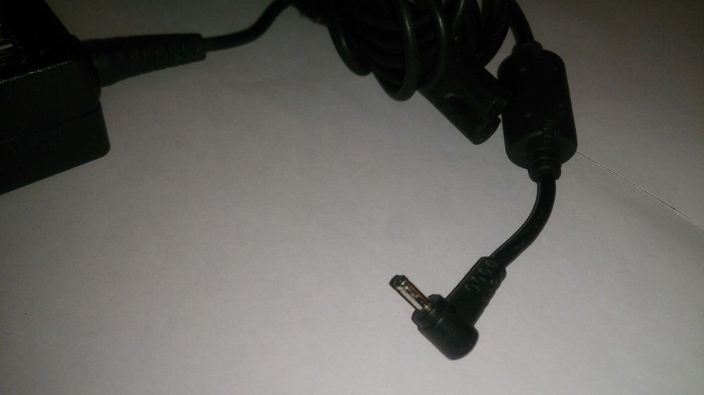 carregador asus ac adapter model exa0901xh (para computador)