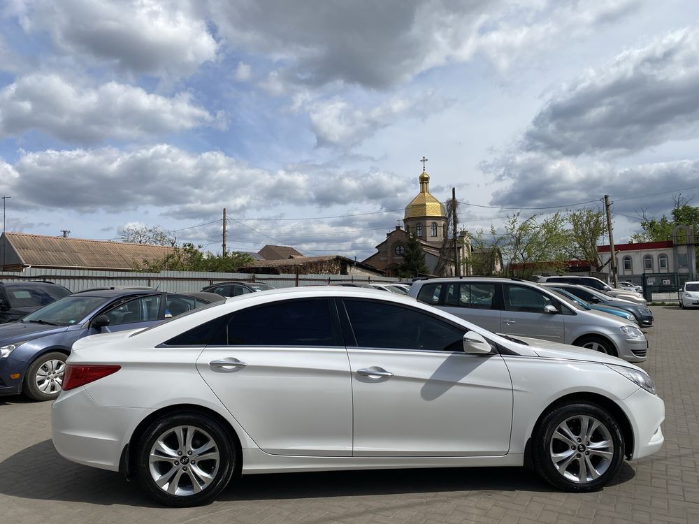 Hyundai Sonata 2011 рік 2.4 газ бензин, автомат, комплектація Autolife