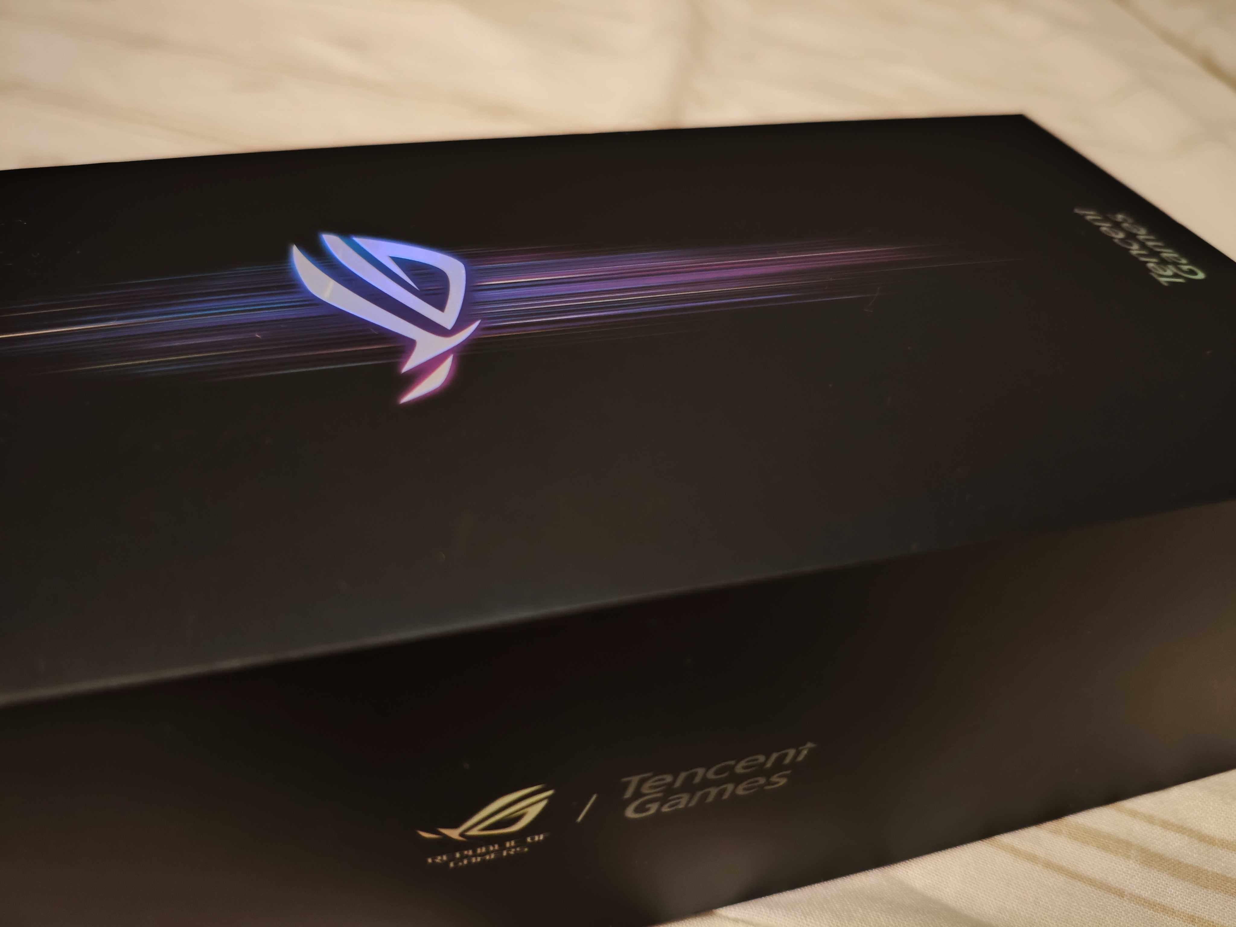 Asus ROG phone 3 + lighting armor case