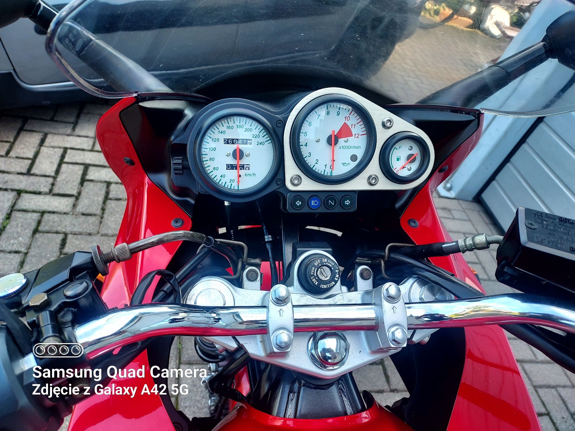 Motocykl Kawasaki ZR-7S super stan