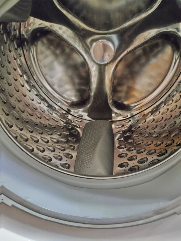Продам пральну машину Bosch waw 28500 !