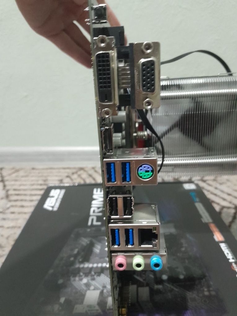 Комплект материнська плата b450m, ryzen 5 1600, ddr4 16gb, кулер