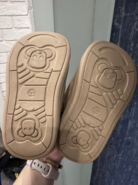 Новые , пролет с размером зимние сапоги угги