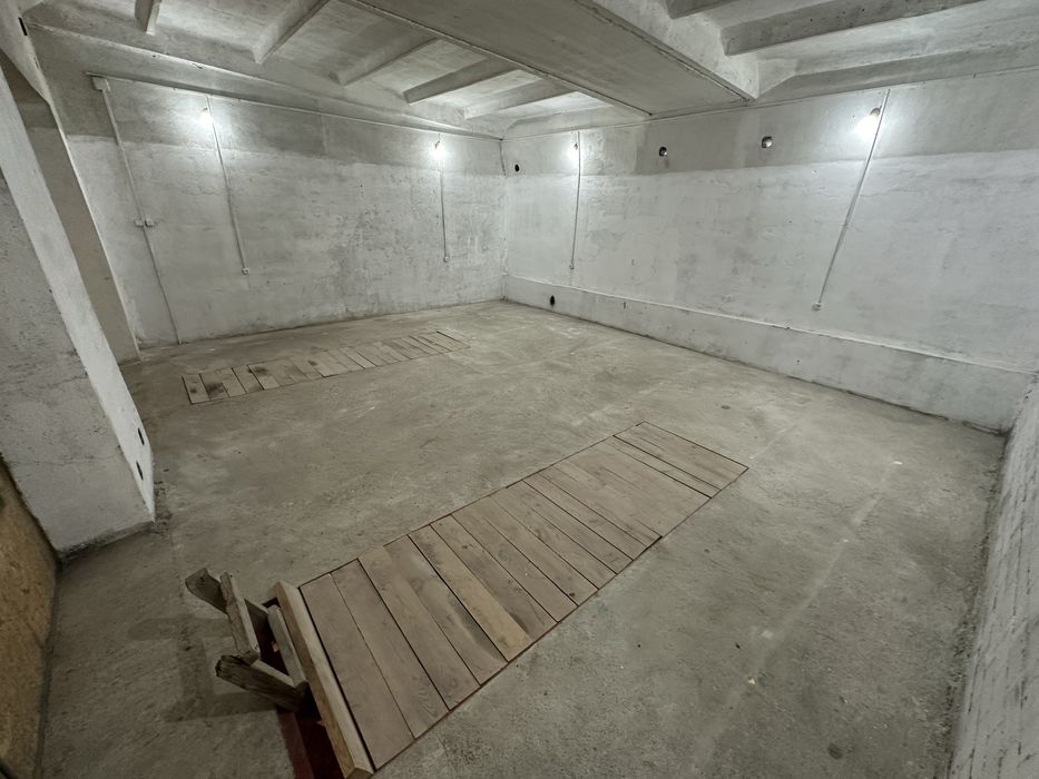 Оренда гаража боксу приміщення вільного призначення