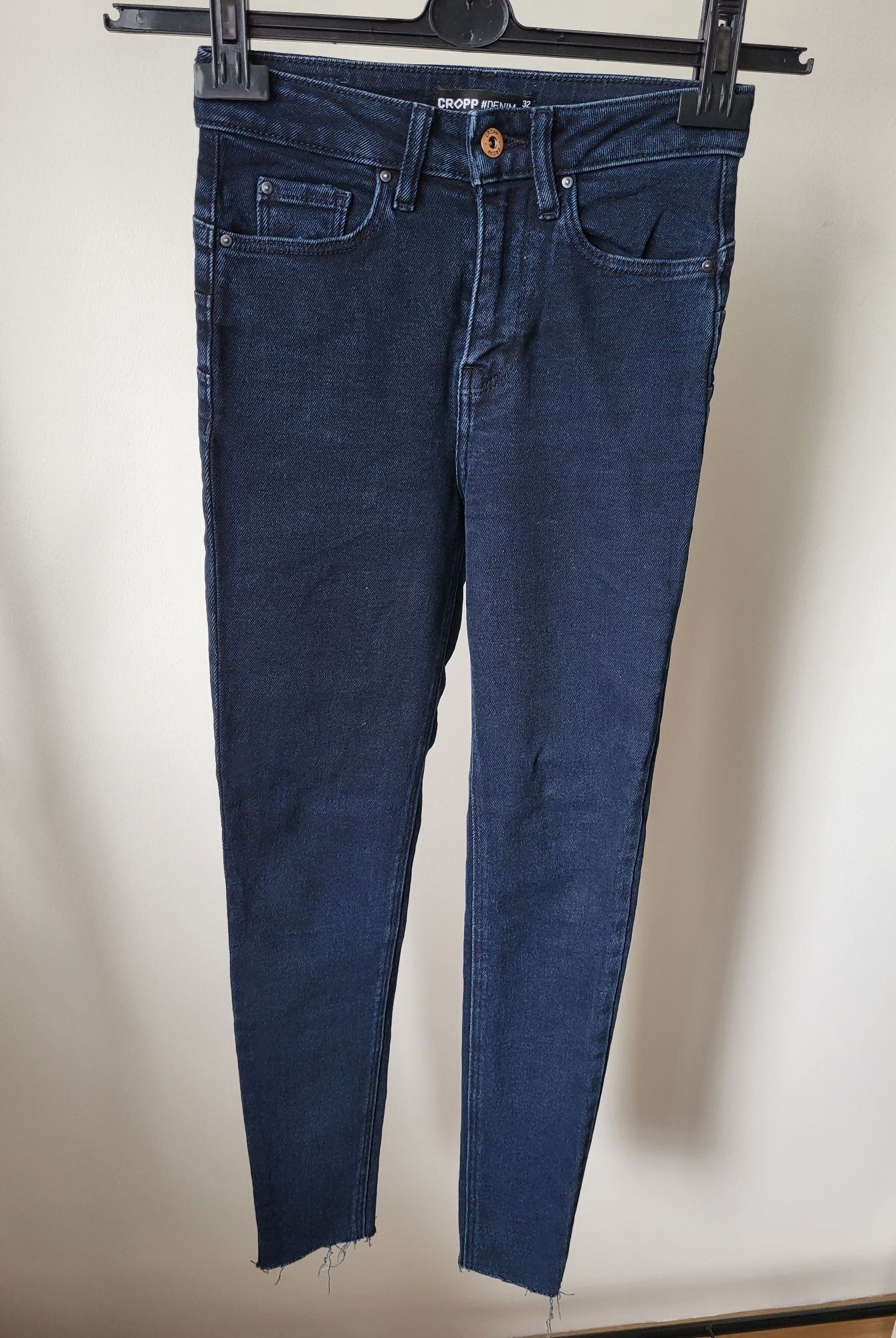 Jeansy Denim Cropp push up rozmiar xxs xs