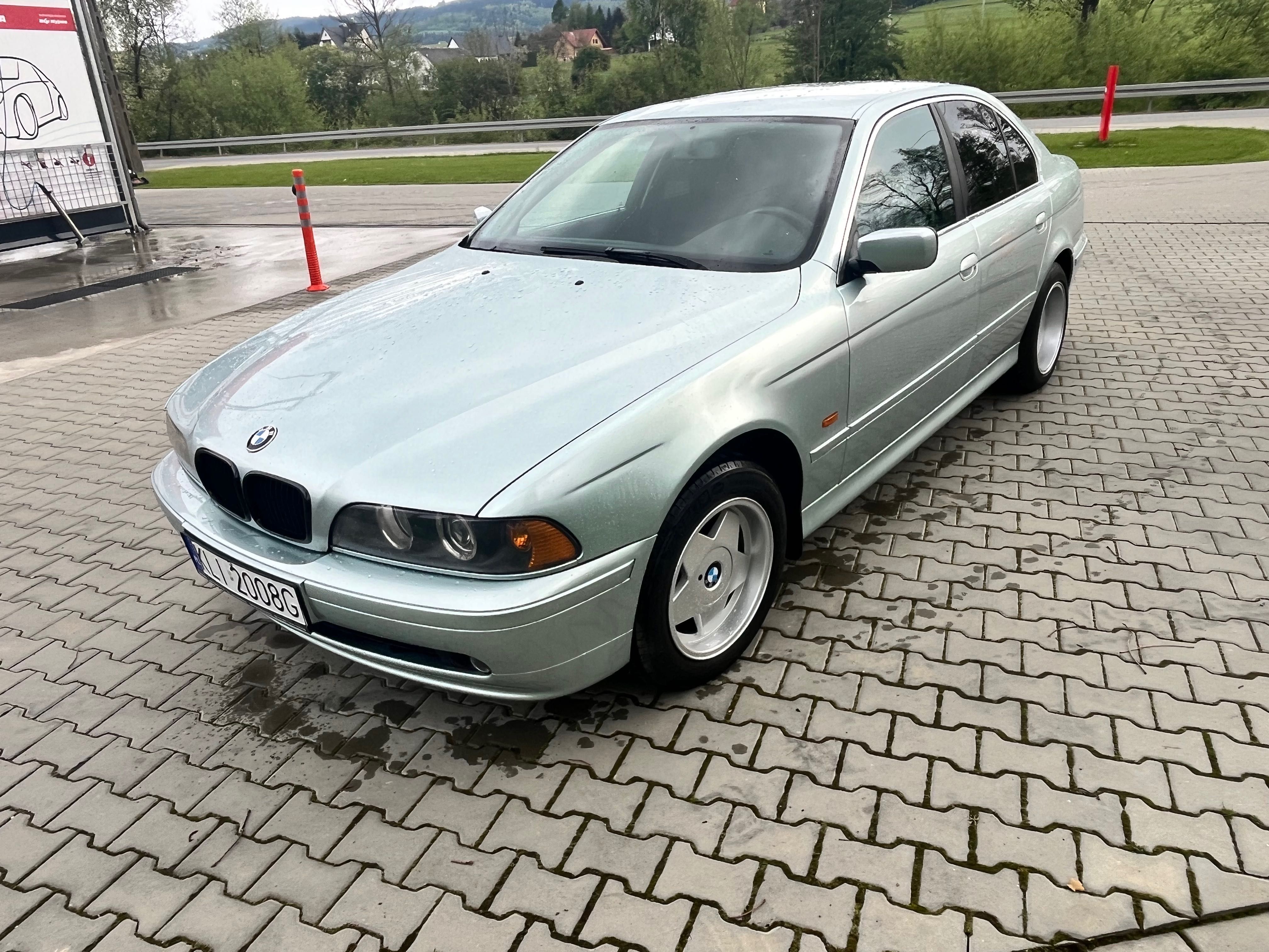 BMW E39 520i 2001r.
