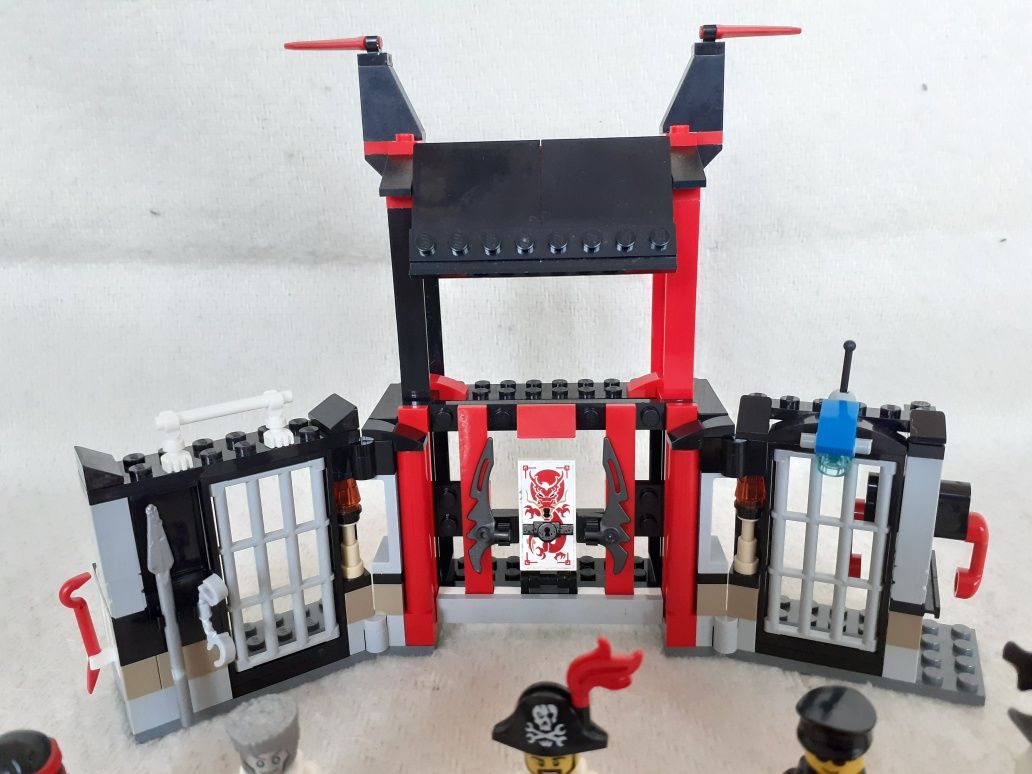 Lego Ninjago 70591 - Ucieczka z więzienia Kryptarium