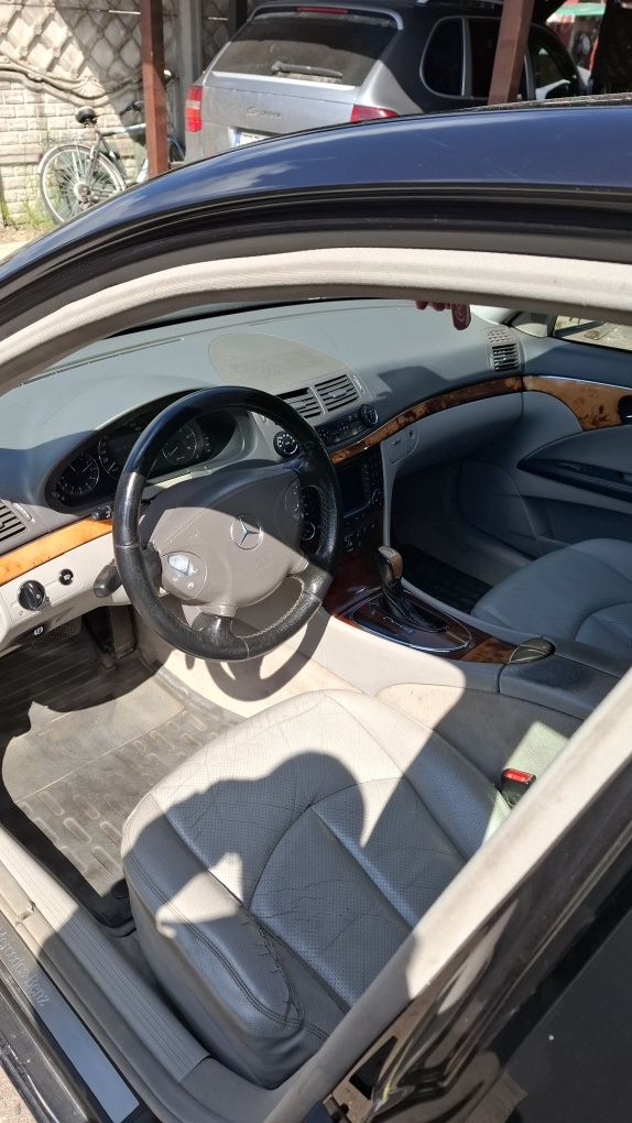 Witam sprzedam Mercedesa w211 2.2cdi 150 koni