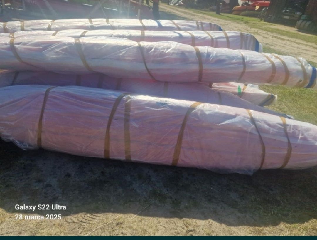Kajak przezroczysty i jedynki traper