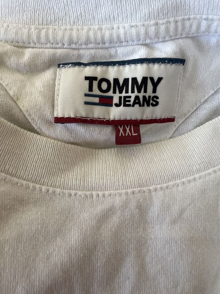 Футболка TOMMY