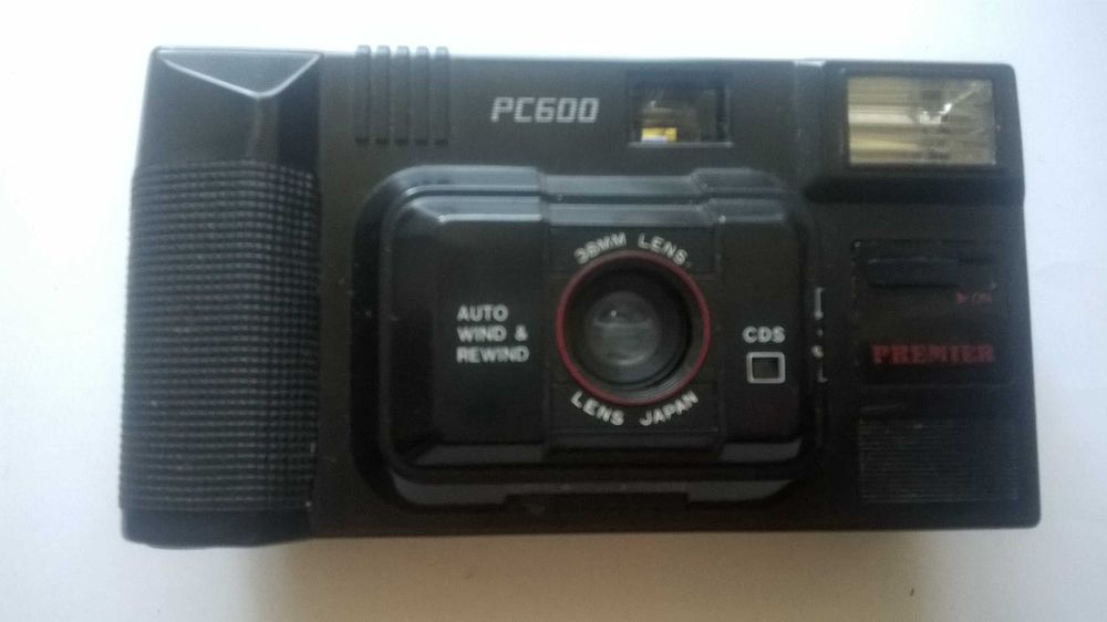 Винтажный пленочный фотоаппарат PREMIER PC 600