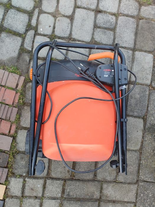 Sprzedam areator do trawnika